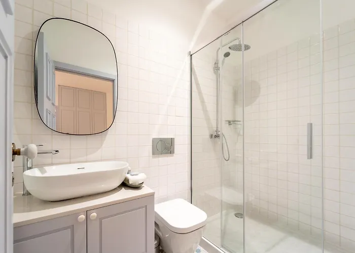 Lp Heritage Family Next To Cathedral By Se 아파트 *